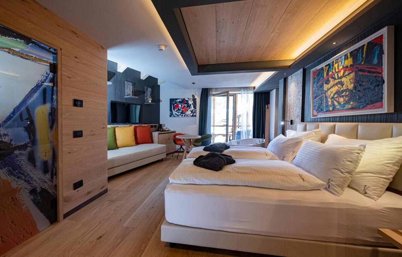 Locanda Degli Artisti Art Hotel Canazei Dış mekan fotoğraf
