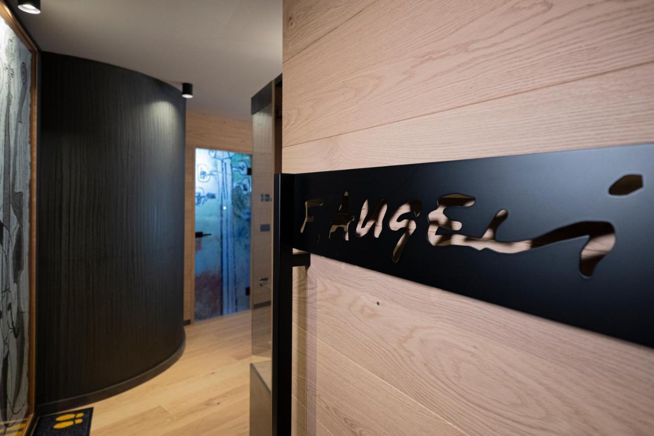 Locanda Degli Artisti Art Hotel Canazei Dış mekan fotoğraf