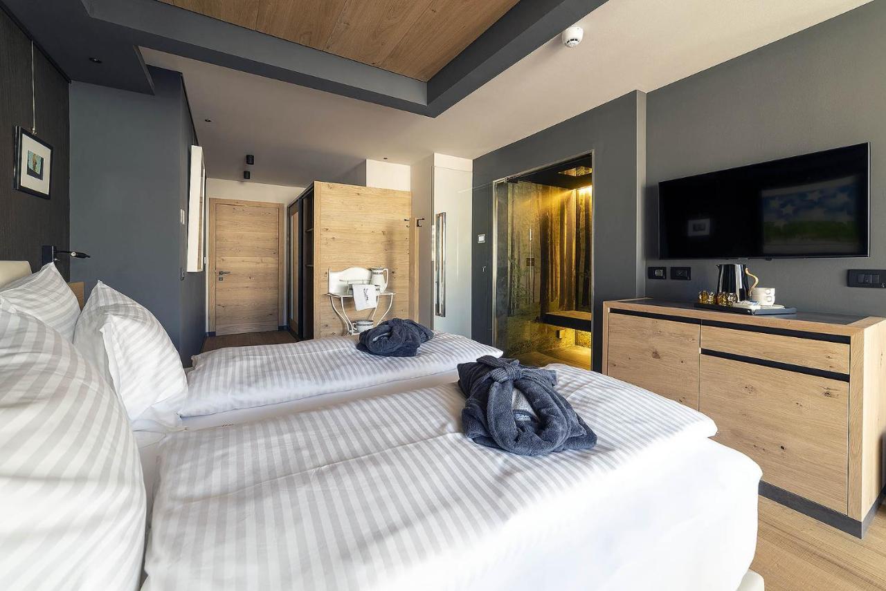Locanda Degli Artisti Art Hotel Canazei Dış mekan fotoğraf